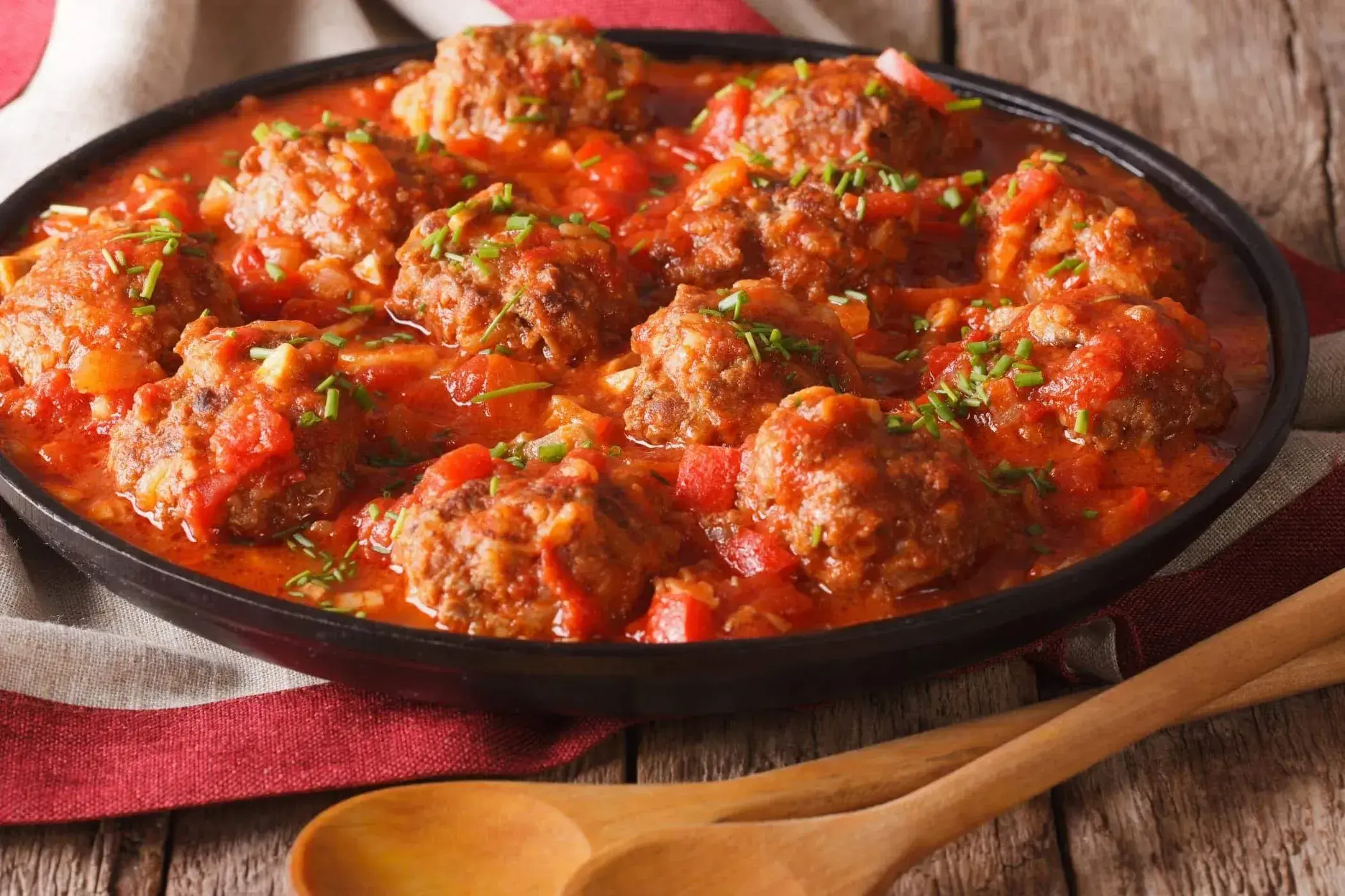 Chiftele: Meatballs in Tomato Sauceimage